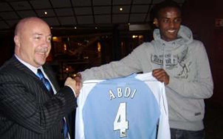 Младок преподписа с Манчестър Сити