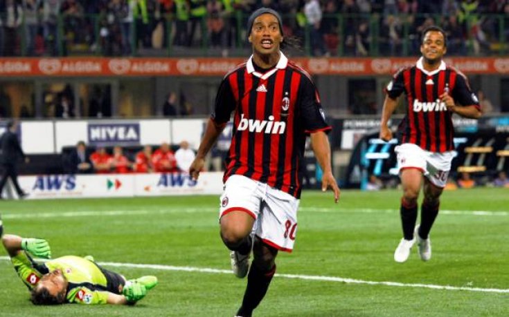 Дузпа донесе 3 точки на Милан срещу Фиорентина