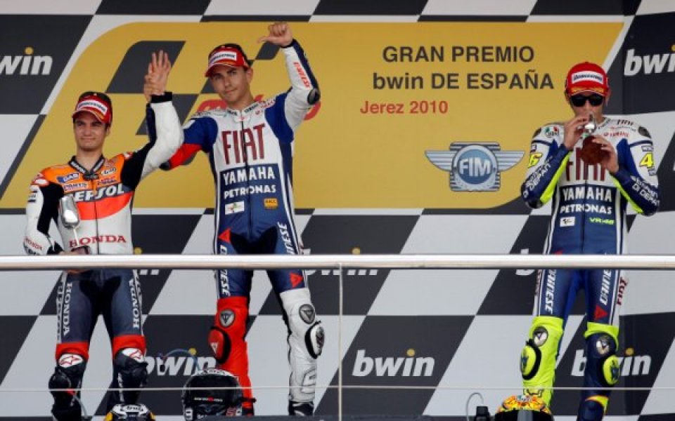 Хорхе Лоренсо поведе в класирането на MotoGP с красива победа в Херес