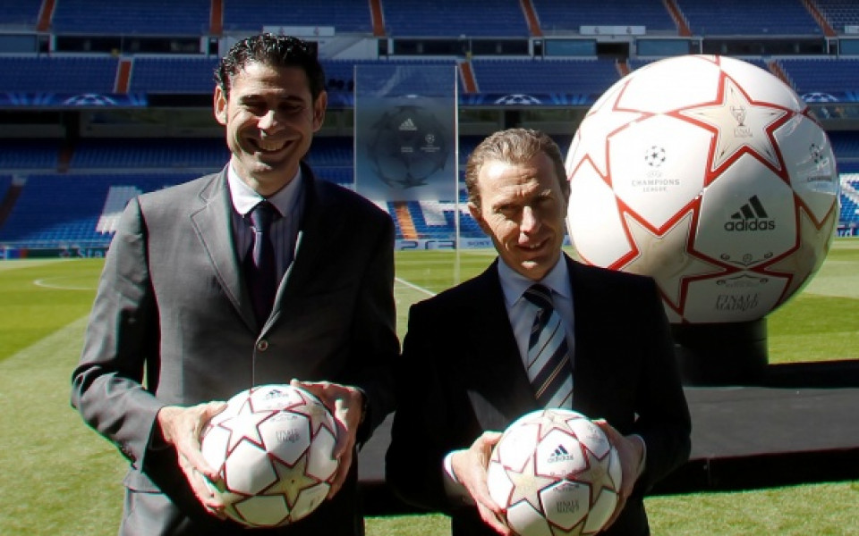 Испански и световни футболни легенди подгряват преди финала