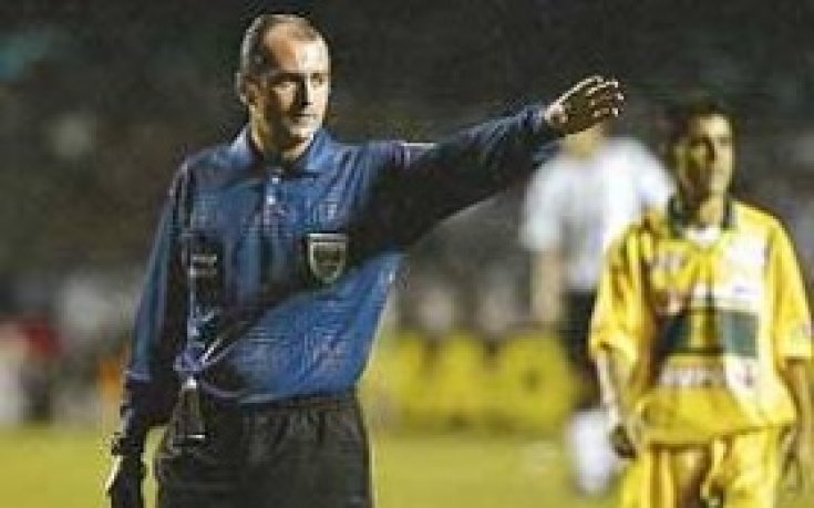 Бразилски съдии учат английски език за мача Англия - САЩ