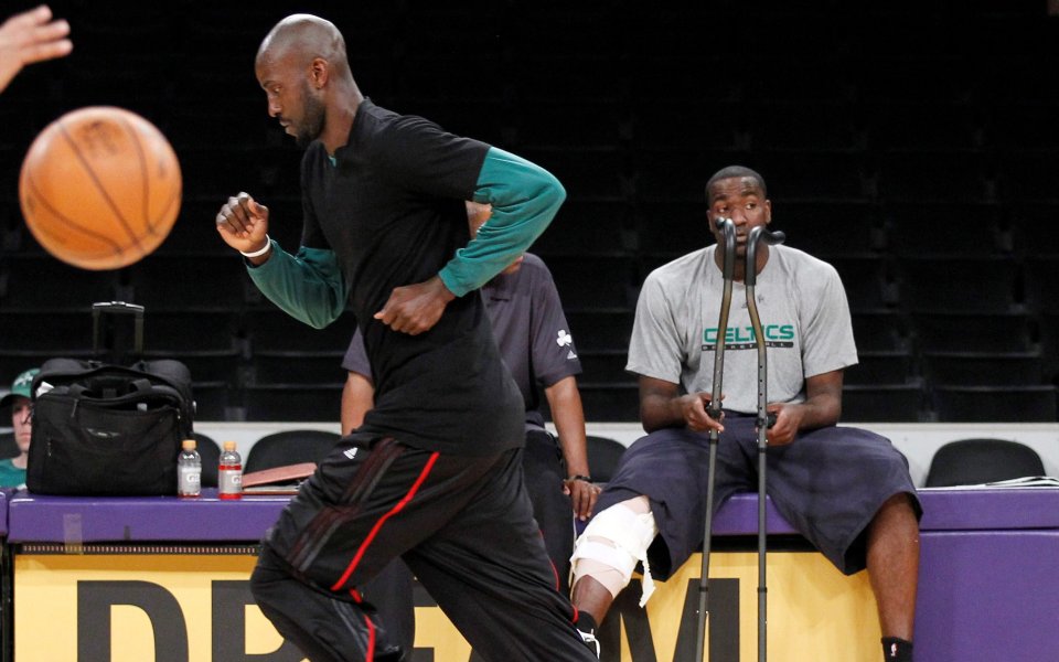 Центърът на Бостън пропуска решителния сблъсък срещу Лейкърс