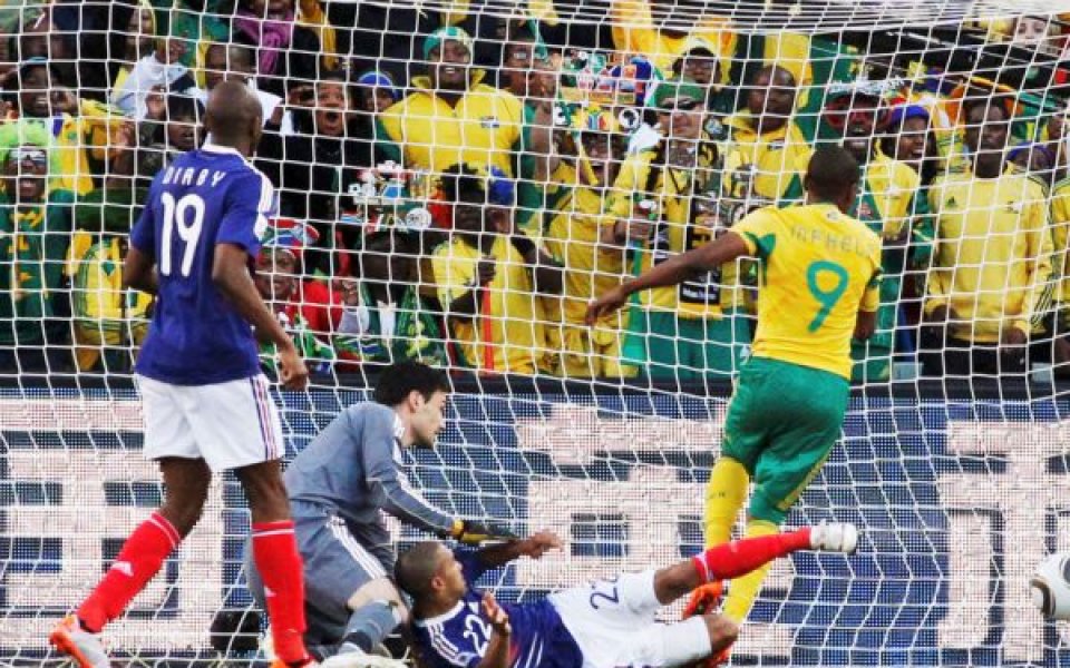 ВИДЕО: И ЮАР се подигра на Франция, двата отбора отпадат от Световното