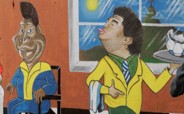 Междузвездната война Пеле - Марадона набира сили