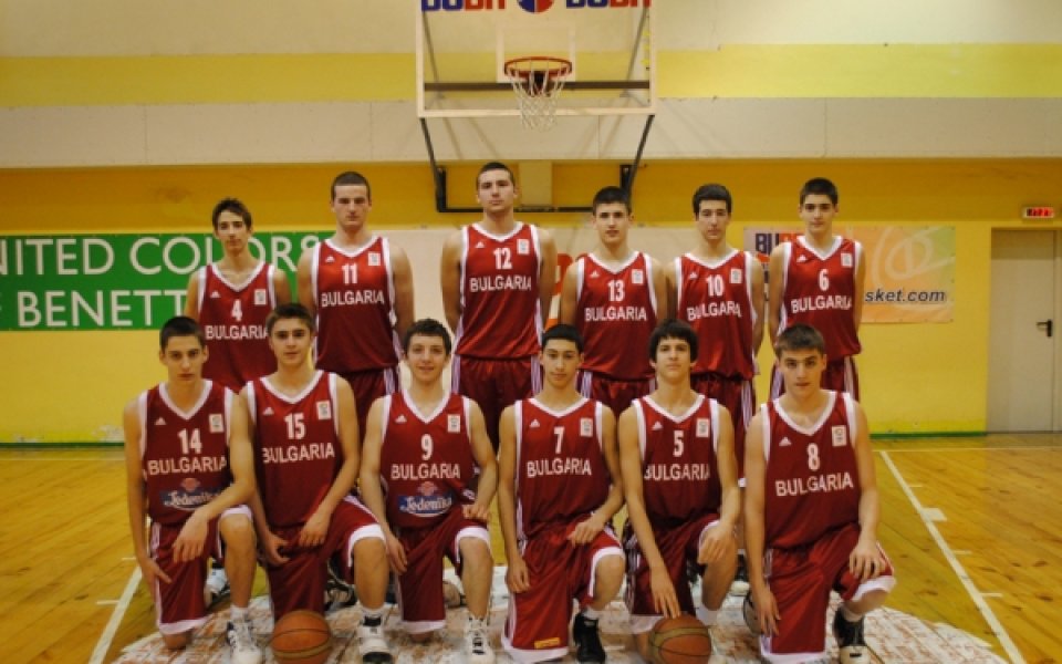 Кадетите по баскетбол падат от Полша