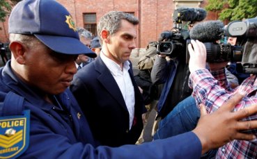 Британският журналист Саймън Райт бе освободен от ареста