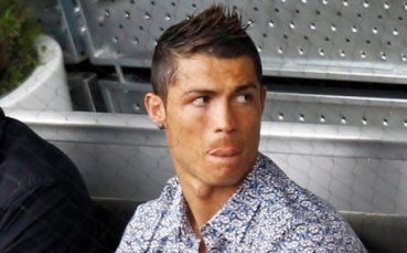 Разкритие: Майката на бебето на Роналдо е келнерка