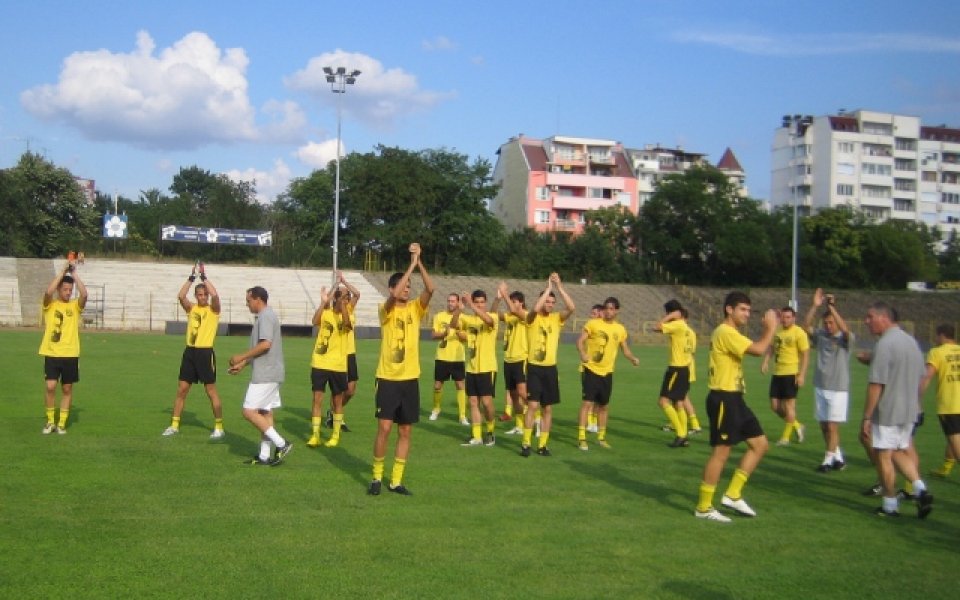 Ботев с класическа победа над аматьори