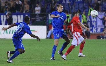 „Сините” титуляри възстановиха, Гонзо тренира с резервите