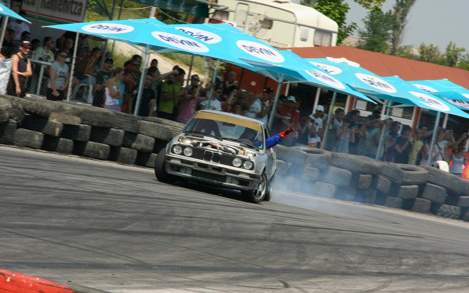 СНИМКИ: Румънец грабна короната в първият кръг на „King of Bulgaria