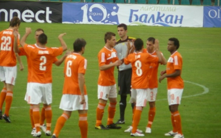 Литекс без четирима основни срещу Дебрецен