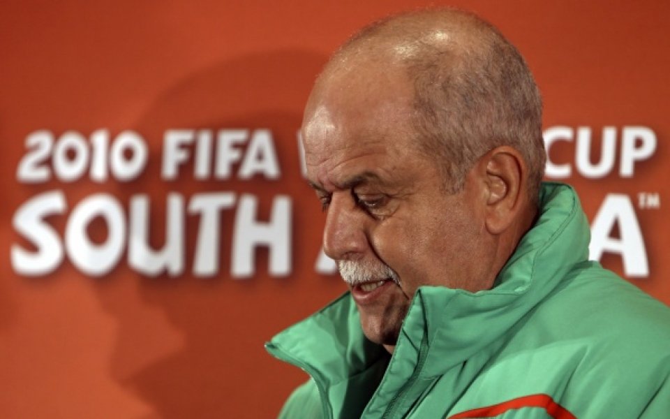 ВИДЕО: След гола от 30 метра във вратата на Мболи, оставка в Алжир