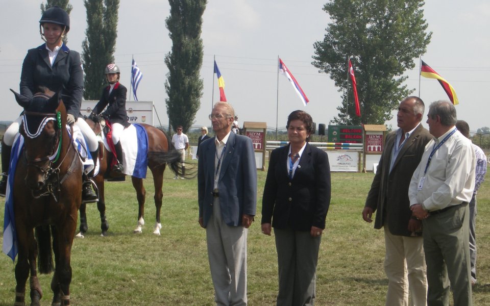 Бойко Борисов награди балканския шампион по прескачане на препятствия