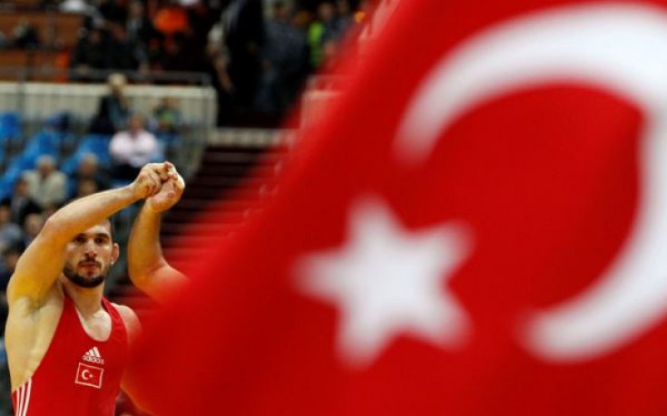 Селчук Чеби стана световен шампион в категория до 74 кг