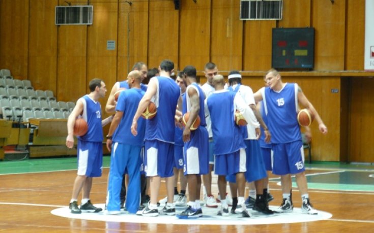 Тити: Целта на Левски е пак три финала