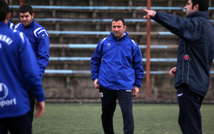 Кривия тренира пълноценно, Ясен прати половин отбор при юношите