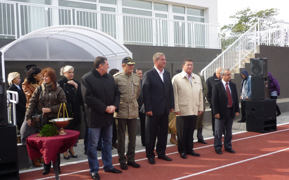 Откриха лекоатлетическия стадион във Варна