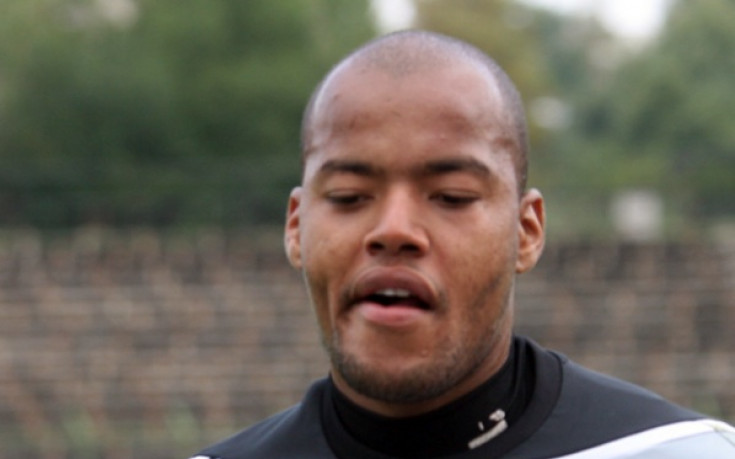 ВИДЕО: Вратарят на ЦСКА допусна левашки гол и предизвика нахлуване на терена