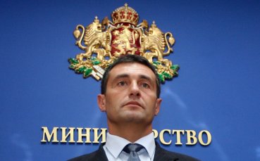 Нейков: ЦСКА да си плати задълженията и им даваме Армията и Панчарево