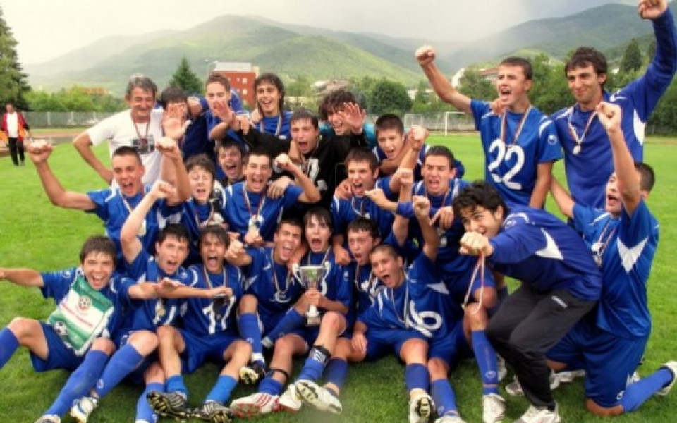 Левски най-после победи Черноморец