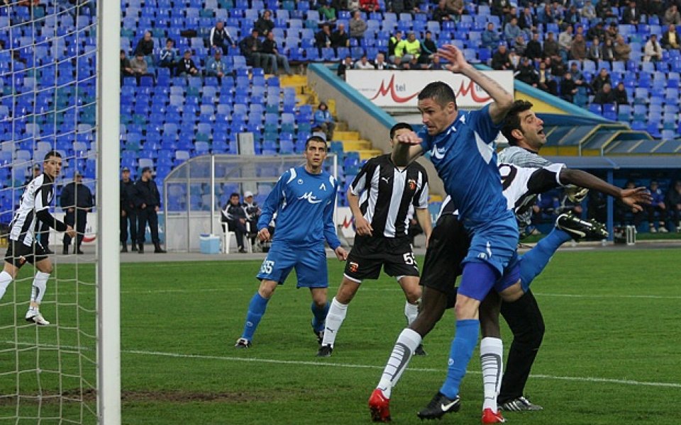 Ясни цените за Левски – Локо Пд