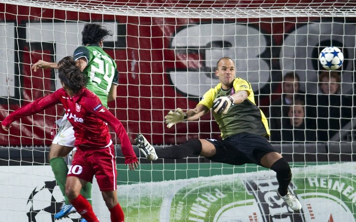 ВИДЕО: Михайлов запази вратата си суха, но се контузи