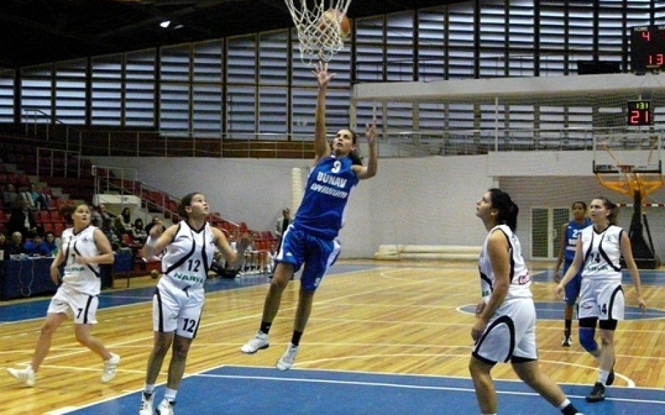 Първа победа за Дунав