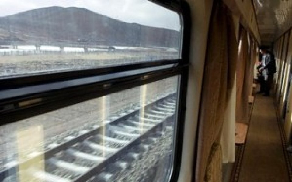 ЦСКА и Левски сложиха кислородните маски