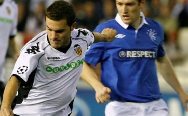 Валенсия увеличи клаузата в договора на Мата на 30 милиона