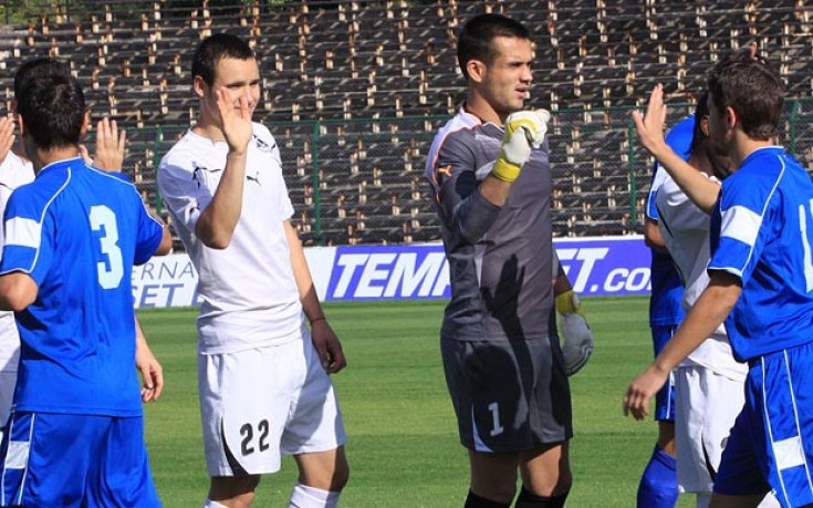 Славист пред дебют за националния