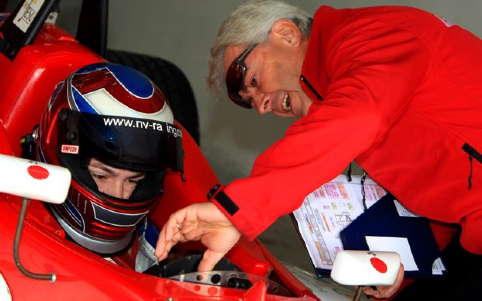 18-годишен габровец с първи официален тест за Формула 3