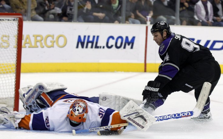 Айлендърс уволни старши треньора Скот Гордън