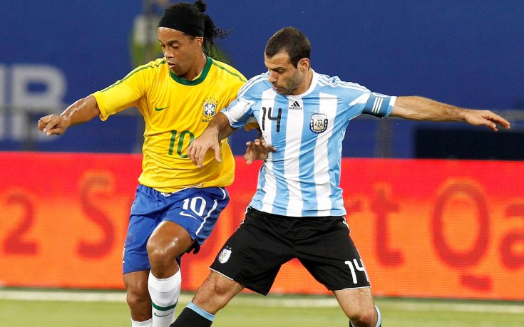 Роналдиньо мълчи за нов договор с Милан