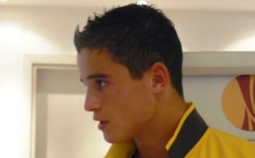 Афелай без гаджето си в Барселона