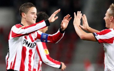 Афелай дебютира на “Ноу Камп” в Ел Класико