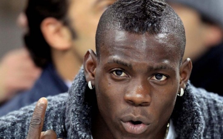 Балотели и Боатенг си раздават тупалки на тренировка