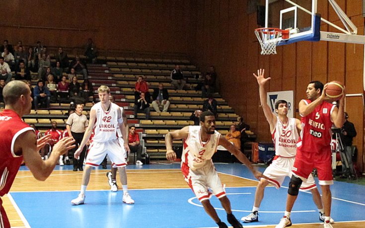 Шампионска лига мести мач на ЛукОйл Академик