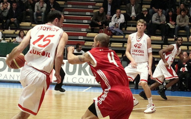 Тодор Стойков: Левски игра мъжки, но ние сме по-добри