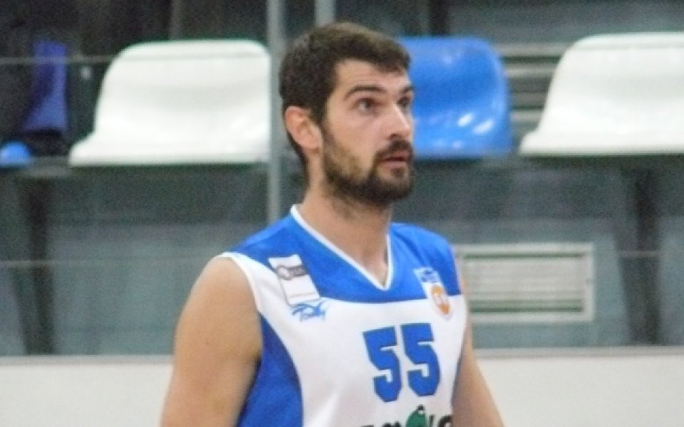 Рилецо счупи каръка срещу Балкан след 5 години, драматичен успех за Спартак