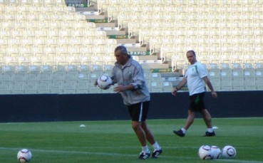 Треньорът на вратарите в Берое като Денис Бергкамп