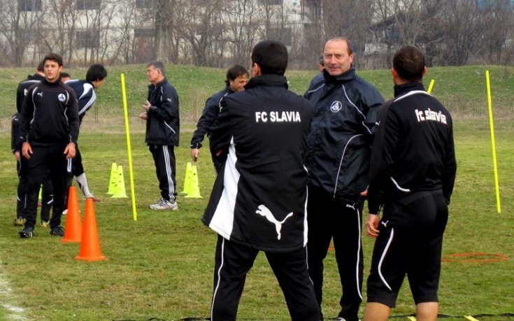 ВИДЕО: Емил Велев: В България Кушев ще играе само за Славия