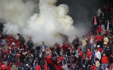 Локо Сф става агитка на националите и сам се сдобива с фенове в Анталия