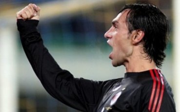 Неста и Пирло подновиха тренировки с Милан