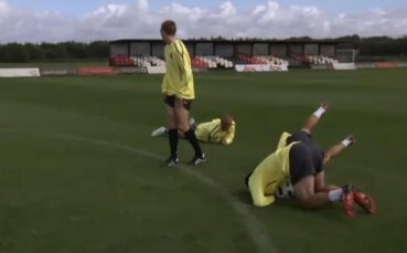 ВИДЕО: В Ман Юнайтед си организират турнир по дузпи – Европа срещу Америка