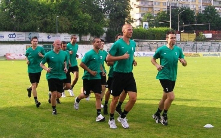 Дяков и Атанасов на линия срещу ЦСКА, Адемар пак вариант за ляв бек