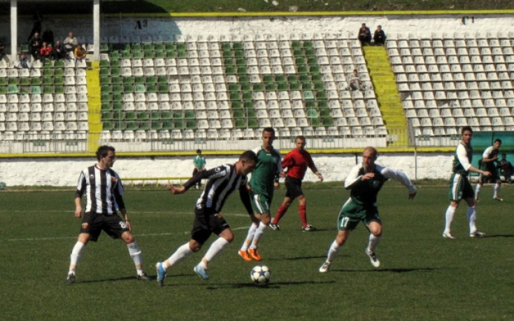 СНИМКИ: Вихрен удържа едно полувреме срещу Локо Пд, но загуби