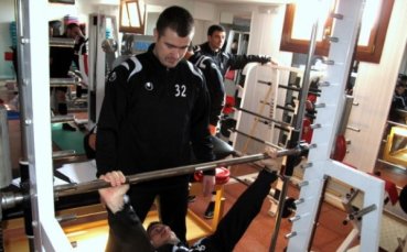 Неделчо Матушев остава начело на Локо Пд, засега