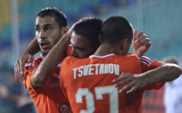 13 поредна победа за Литекс - 3:0 срещу Академик