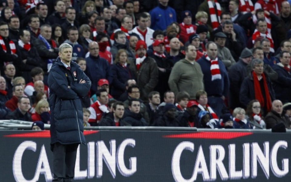 Венгер иска гаранции от Кронки, за да остане начело на Арсенал