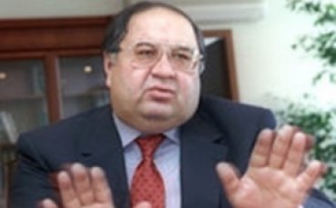 Алишер Усманов ще работи с Кронки в Арсенал